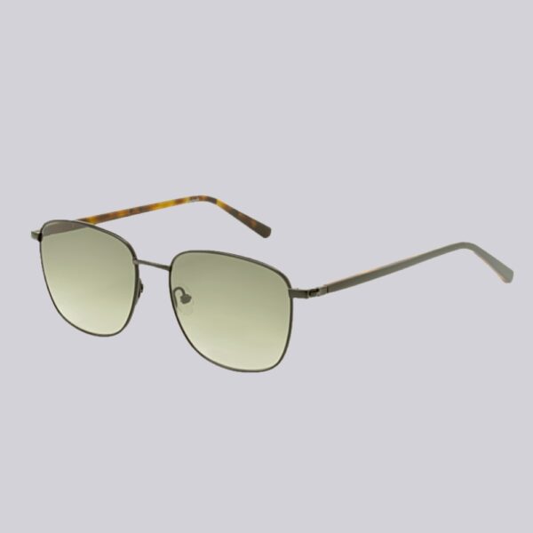 tüüfblick Sun Barrack_201s Black Satin_Green Gradient_5416