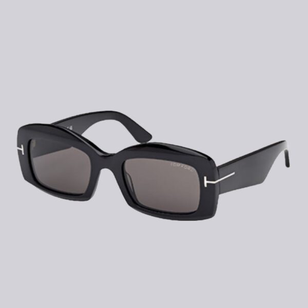 Tom-Ford-Sun-Venetia-TF1218_01A-Schwarz-Glaenzend_Grey_5321