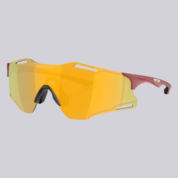 Oakley-Sun-CYBR-Zero-OO9512_03-Matte-Iron-Red_Prizm-24K_390